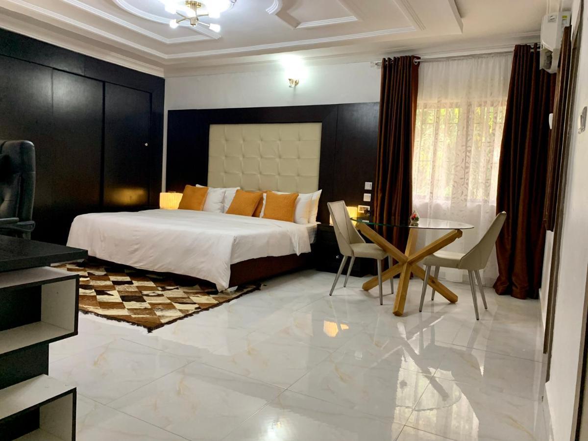 Hotel Urban Rootz Abuja Esterno foto