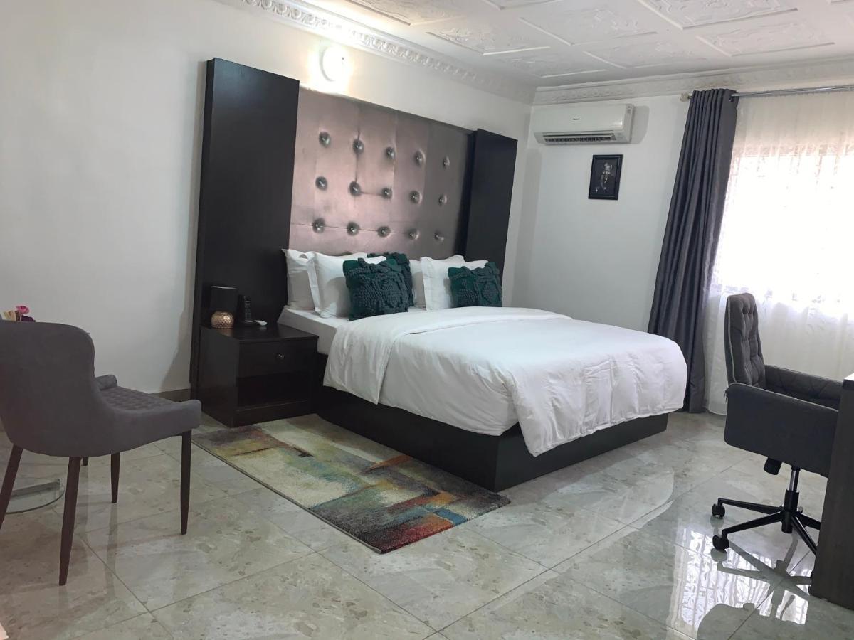 Hotel Urban Rootz Abuja Esterno foto