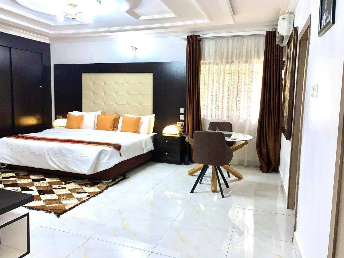 Hotel Urban Rootz Abuja Esterno foto