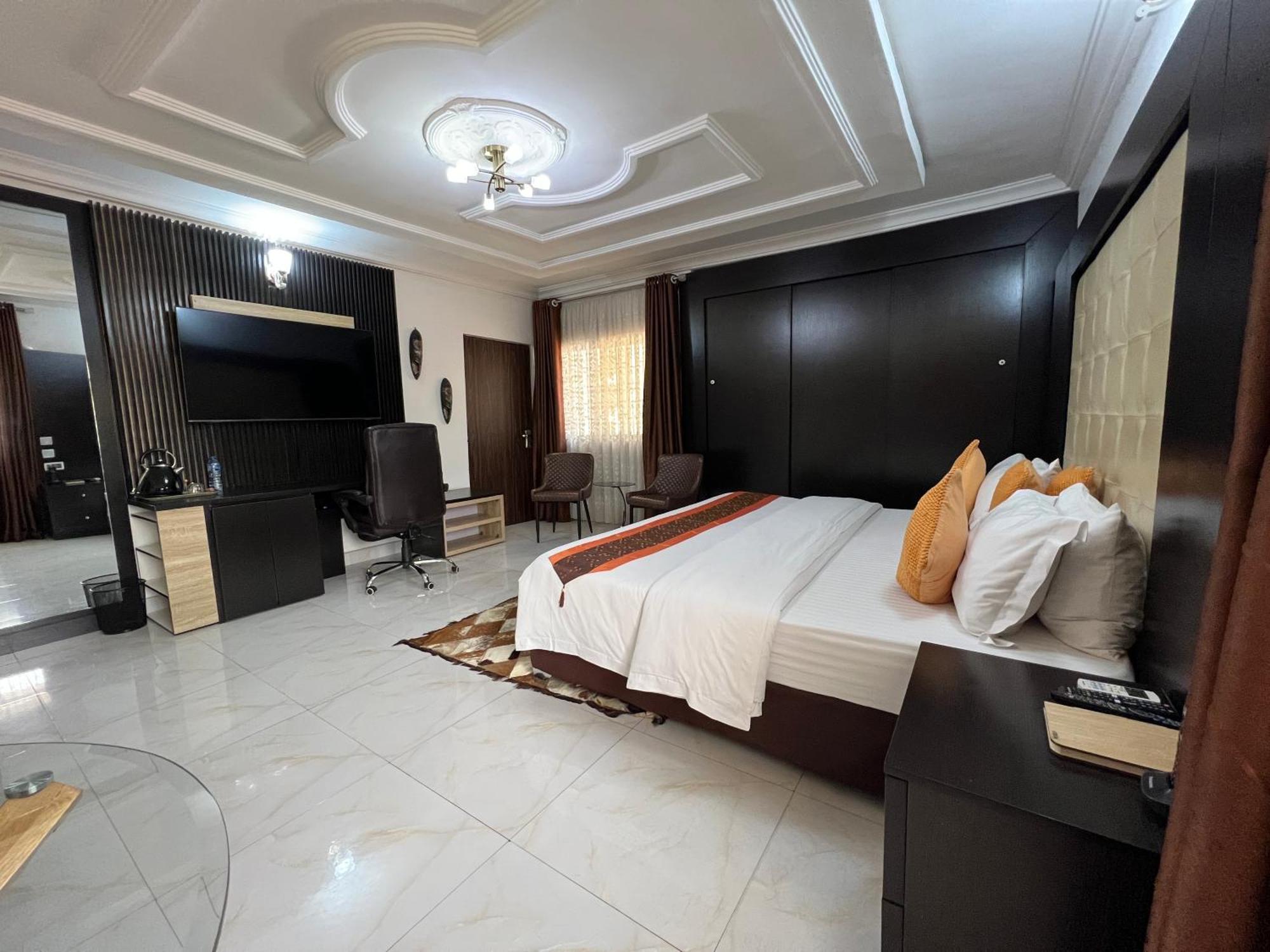 Hotel Urban Rootz Abuja Esterno foto