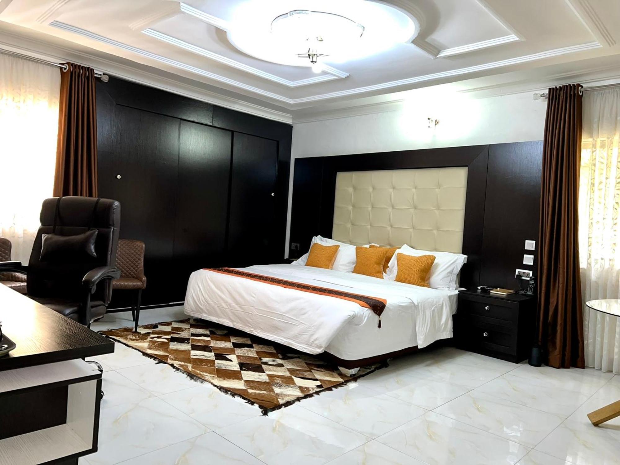 Hotel Urban Rootz Abuja Esterno foto